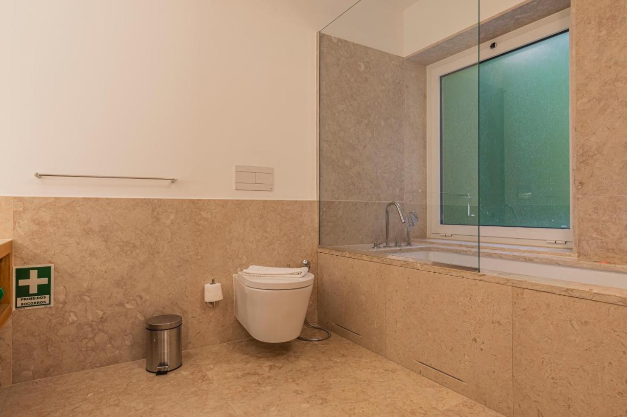 Upscale & Modern 2Bdr Apartment リスボン エクステリア 写真